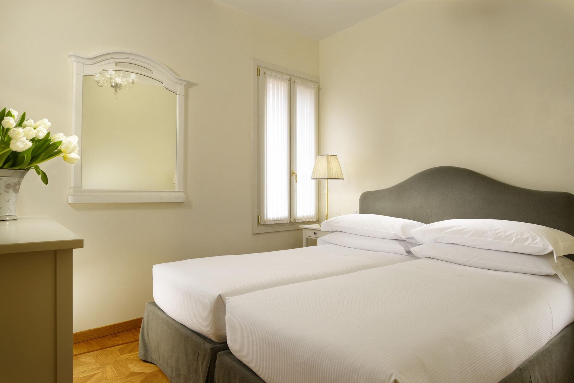 Hotel L'Orologio Venezia - Wtb Hotels Exteriör bild